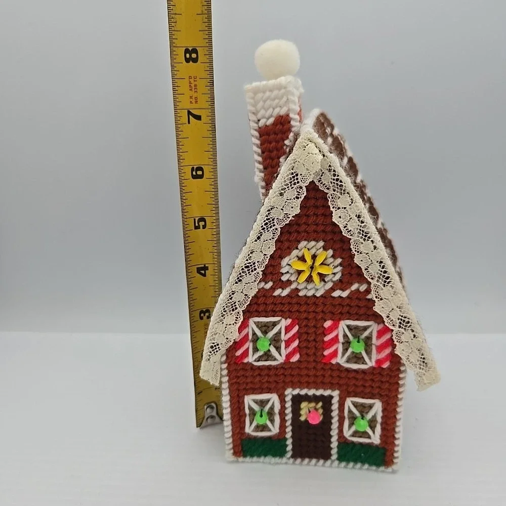 VTG Handmade Plastic Canvas Needlepoint Gingerbread‎ House Christmas Tan